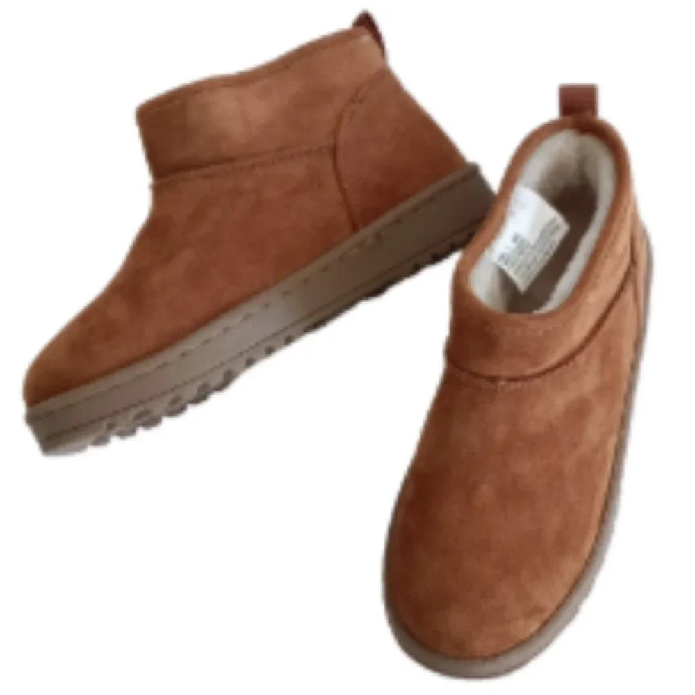 NWT Girl's size 1 Faux Suede Fur Lined Ankle Boots